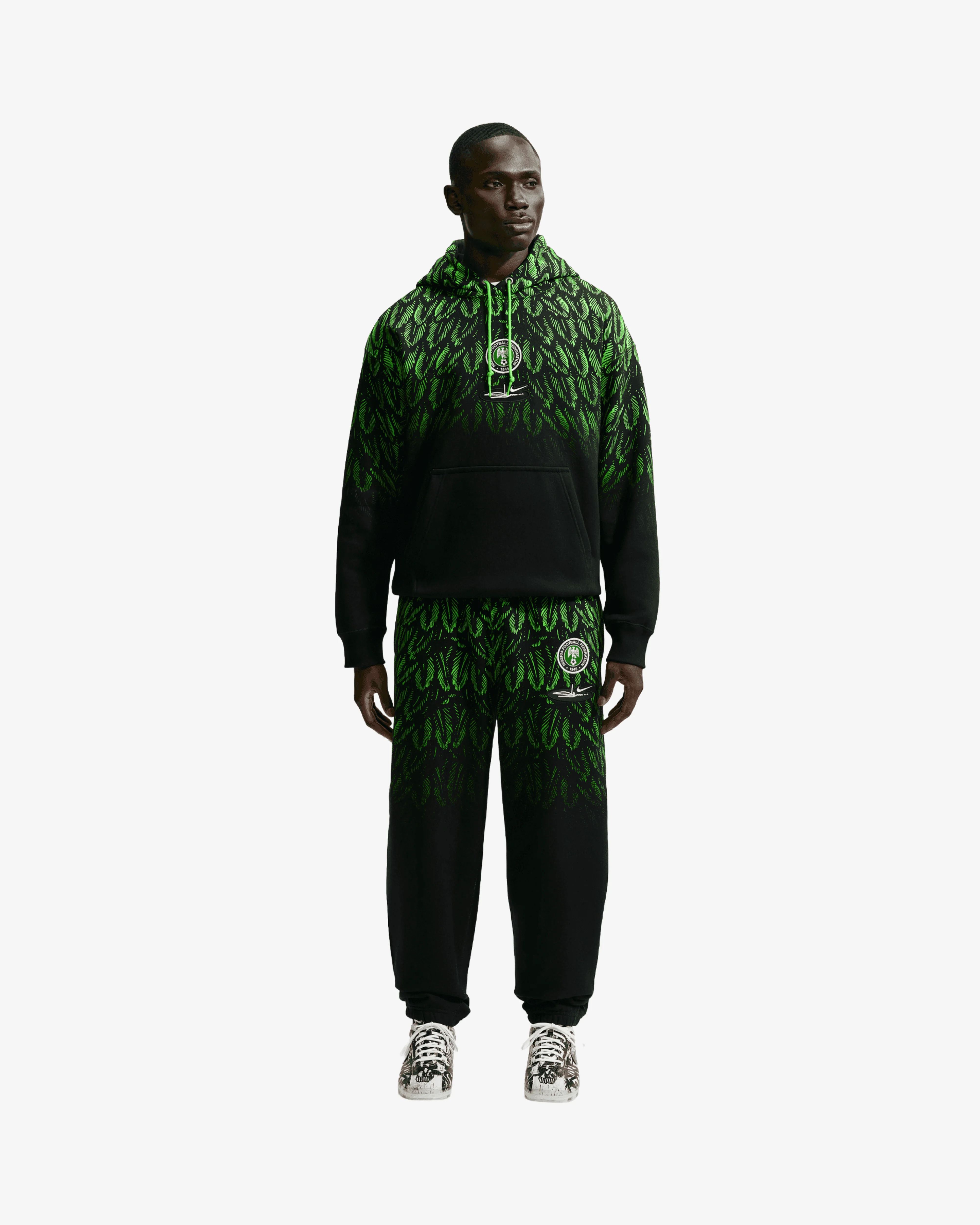 Nike - Men's Slawn Nigeria Fleece Pullover Hoodie - (IR5219-010)