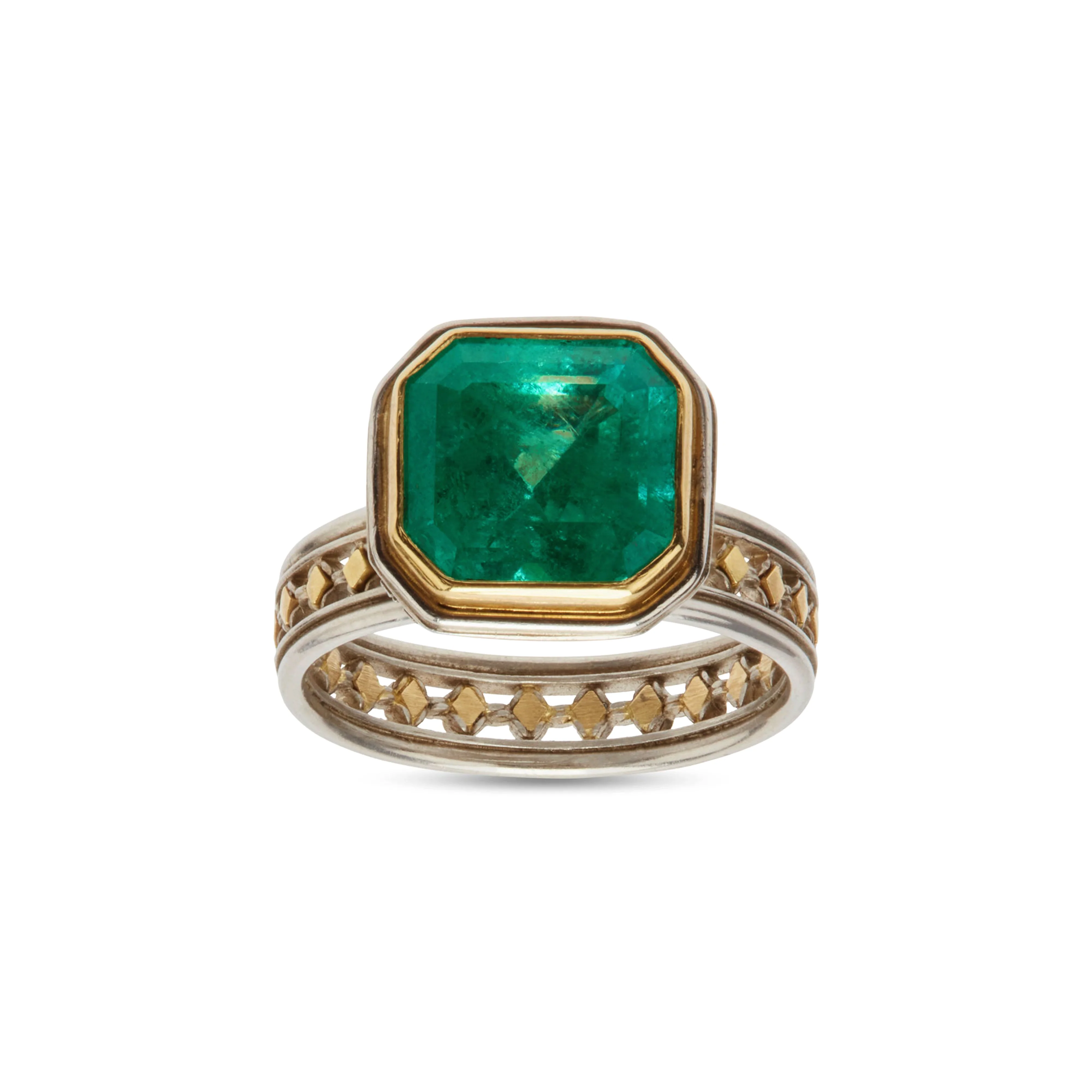 NIKOLLE RADI - Emerald & Platinum Ring