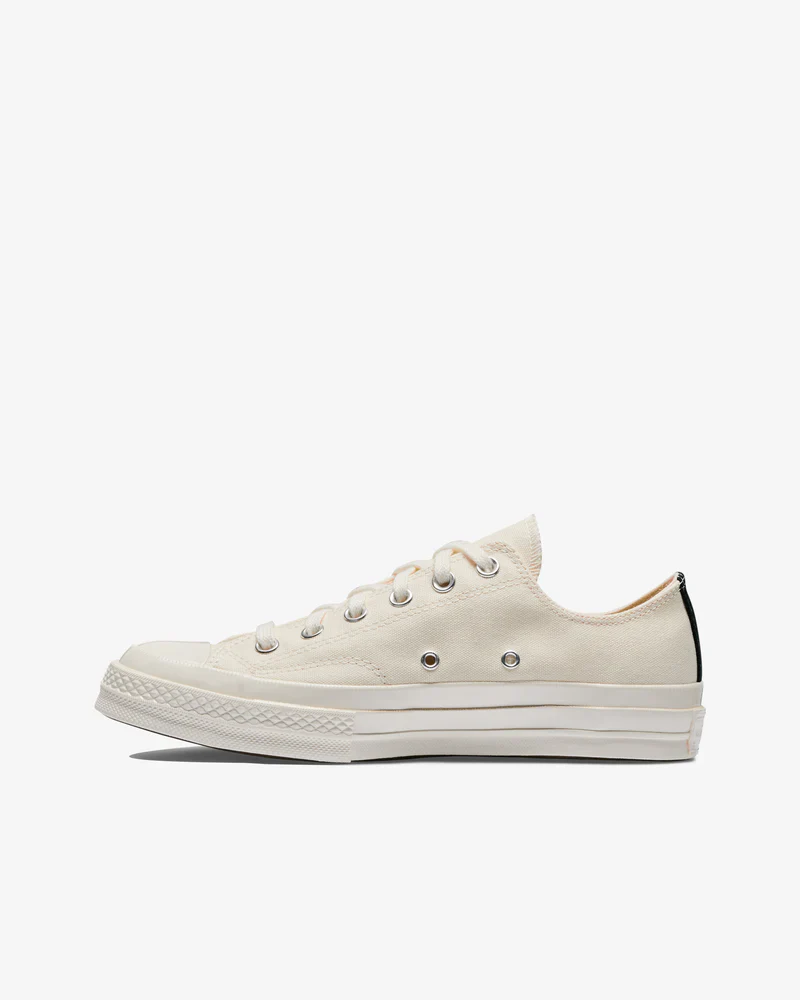 Play Converse - Small Red Heart All Star '70 Low Sneakers - (White) - Image 2