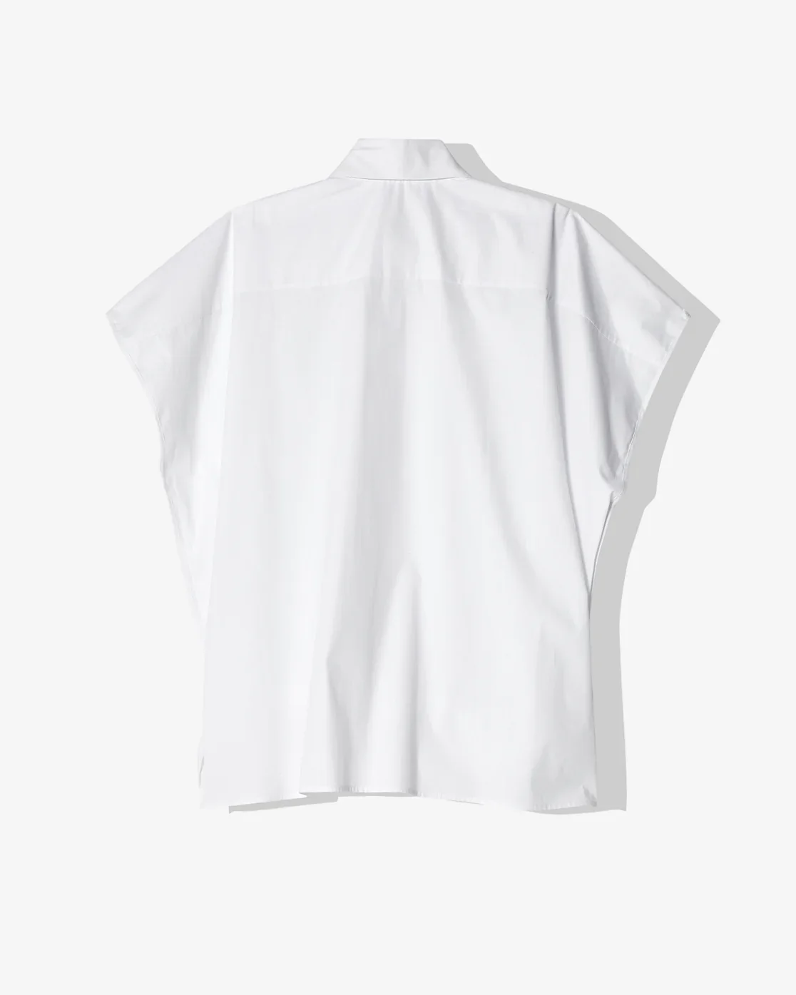 TORISHEJU - Women's Square Plain Shortsleeved Shirt - (White) - Image 2